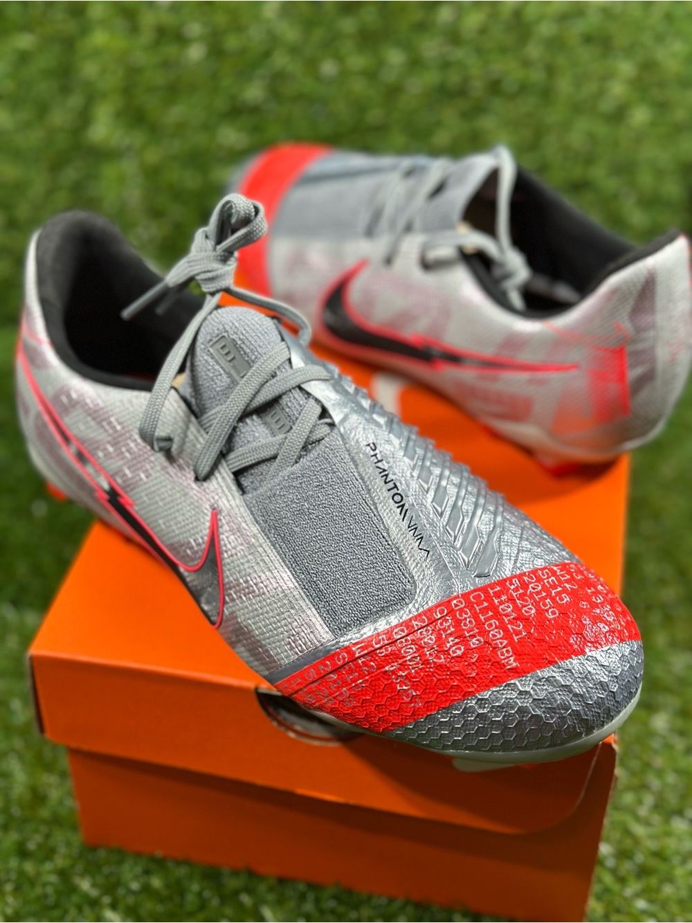 NIKE JR PHANTOM VENOM ELITE FG CLEATS SOCCER SHOES, SIZE 5.5Y BIG KIDS, NEW